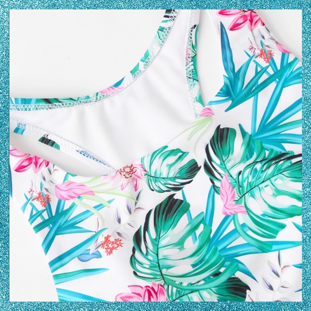 👙HOST PICK!!👙TWO PIECE TROPICAL PRINT SWIMSUIT👙 - Picture 3 of 4